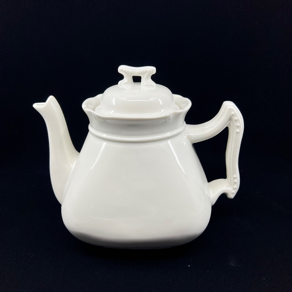 Very Rare, Vintage, 1960's  Red Cliff Montcliff 8 Cup Ironstone Teapot